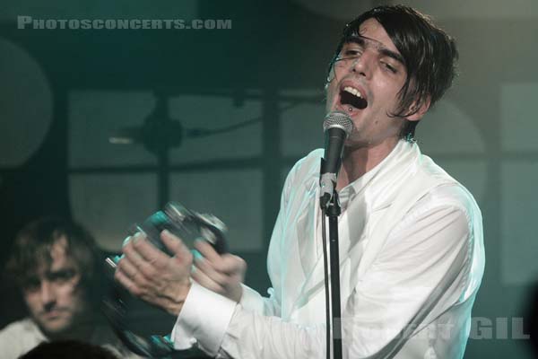 HUSHPUPPIES - 2008-11-08 - PARIS - La Maroquinerie - 